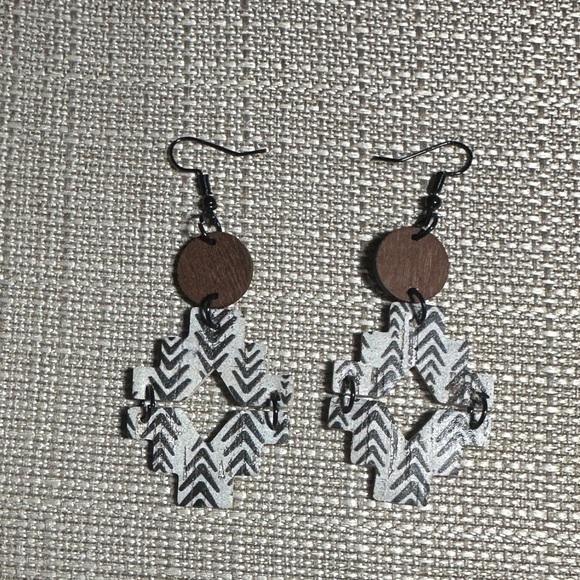 Boho Wooden Style Earrings Set of 3 Western Casual - Picture 3 of 6